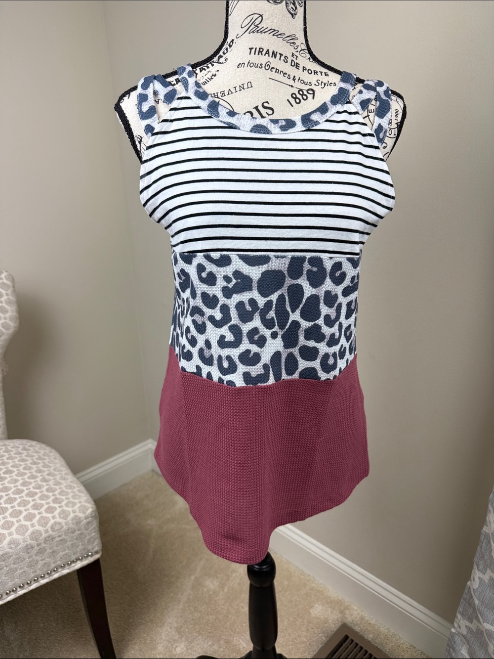 Striped & Animal Print Sleeveless Tank Top in White, Black & Mauve